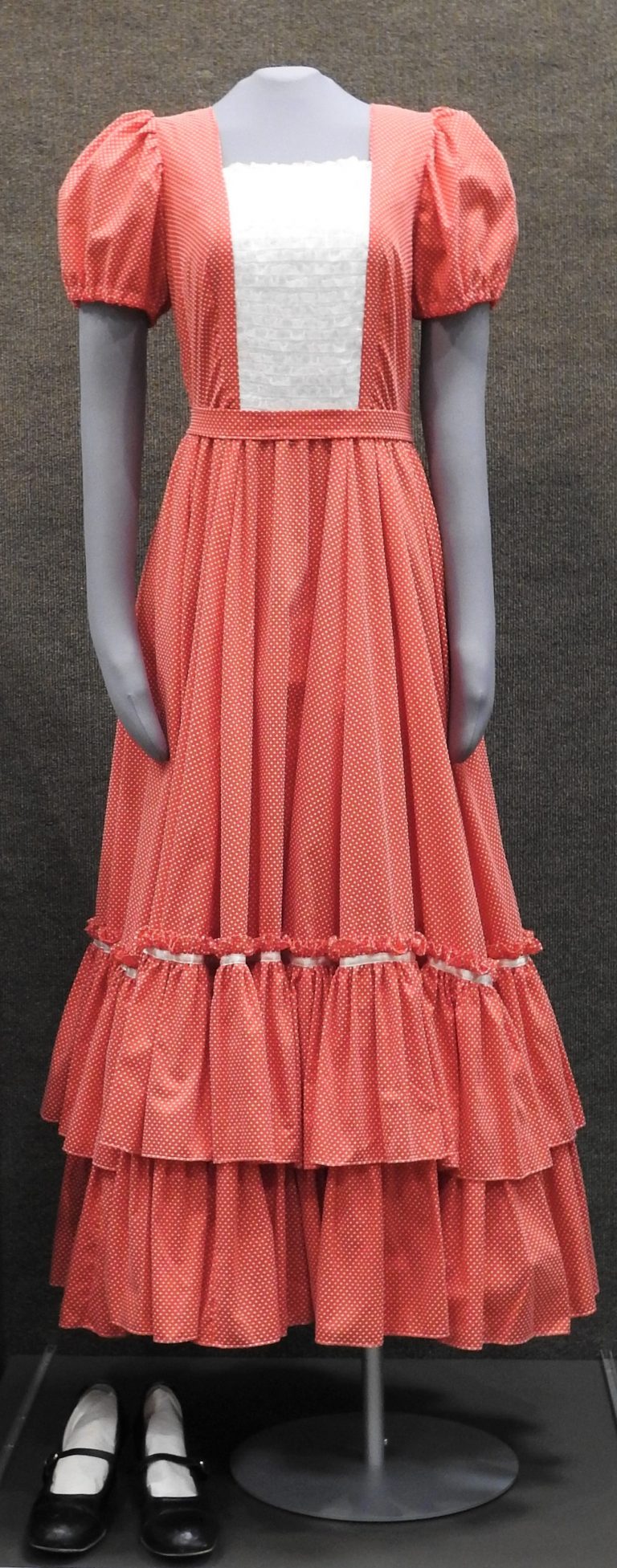 “Fun Finders” Square Dancing Dress & Shoes, 1975-1992. Generously donated by Dean and Peg Edwards, 2000.93.1,2.