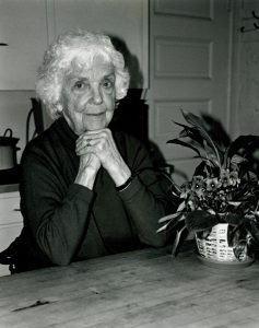 Edna Jane (E.J.) Sprague, 1994. Generously donated by Edna Jane Sprague, S995.76a.