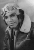 Portrait of Randolph Edwards from the Tuskegee Airmen, Inc. National Office 2017 Post- Convention Issue. https://tuskegeeairmen.org/wp-content/uploads/2020/11/NEWSLETTER_2017-PostConv-Newsletter.pdf
